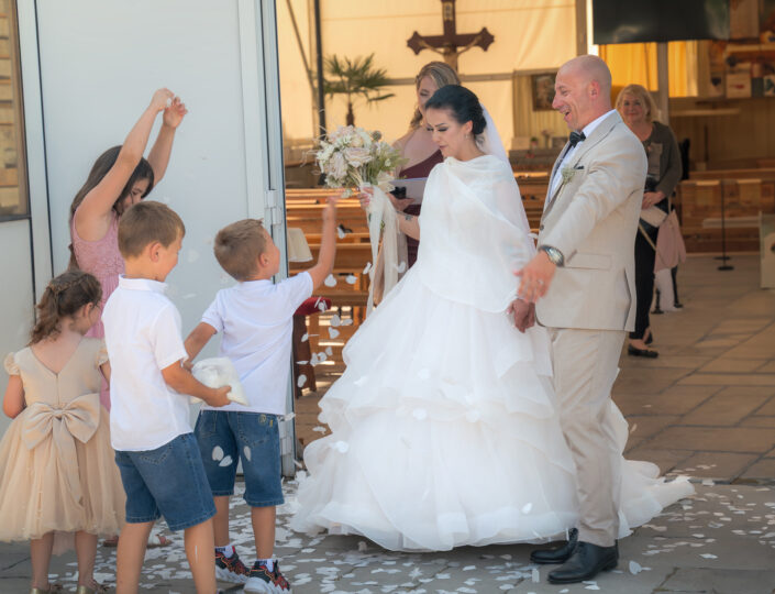 Vjenčana fotografija u Hrvatskoj – bezvremenske uspomene, ljubav i radost zabilježeni od strane DB Photographies.